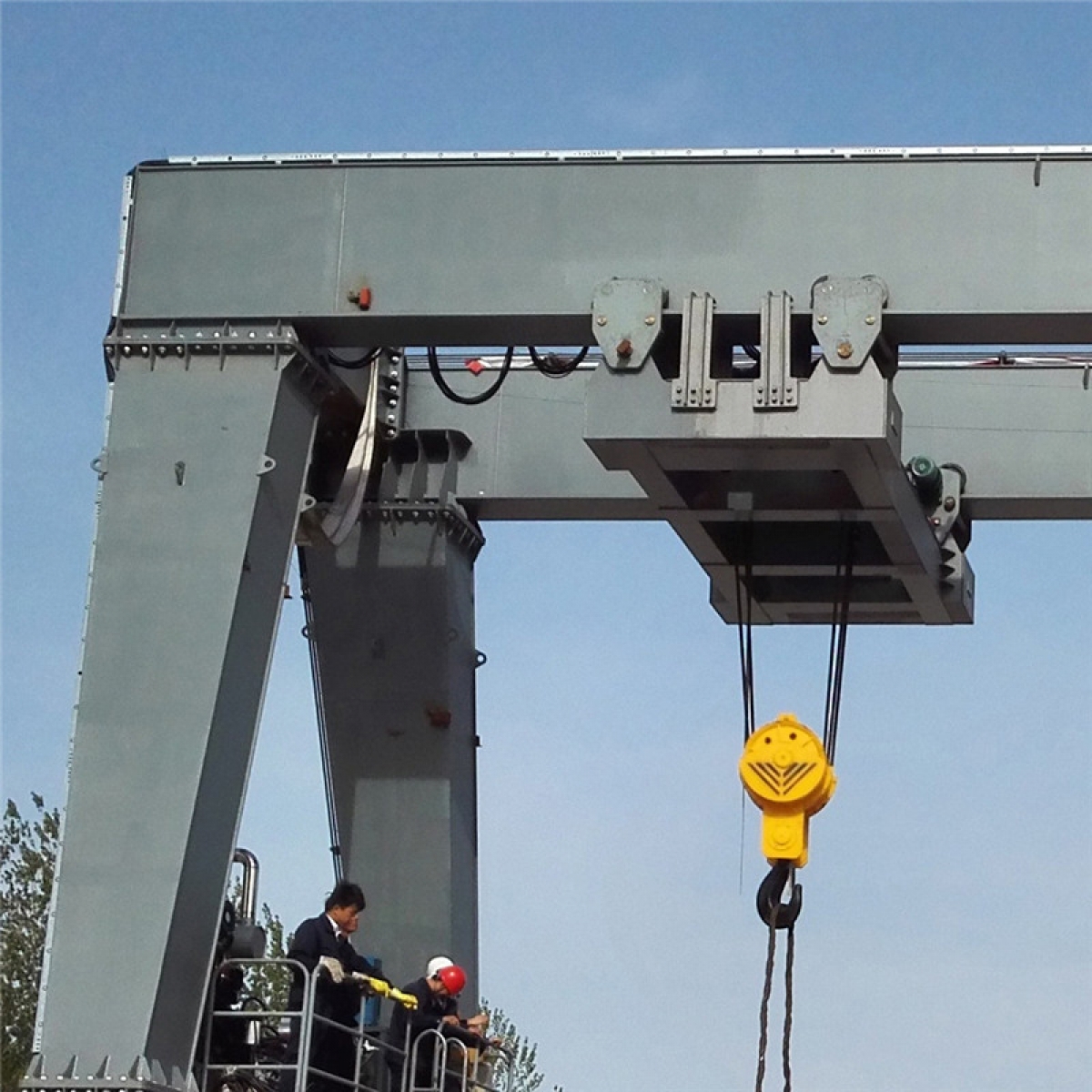 Port 25 Ton Rtg Rubber Tyre Container Lifting Gantry Crane