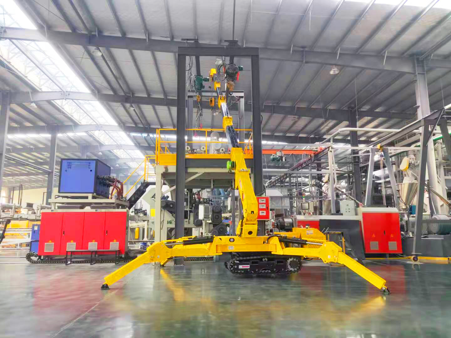 China Nucrane Official Manufacturer 3 Ton Mini Spider Crawler Crane with Ce and ISO Certificate